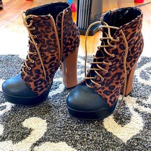 Leopard platforms